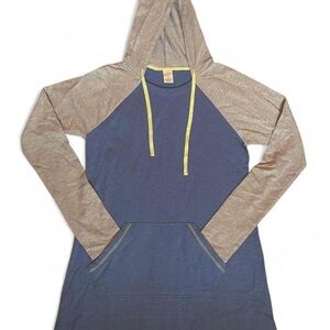 SONOMA • GREY / BLUE COLOR BLOCK HOODIE • GREEN ACCENTS • KNEE LENGTH • SIZE - M